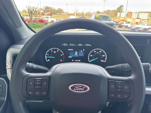 Used 2023 Ford F350 XLT image 17