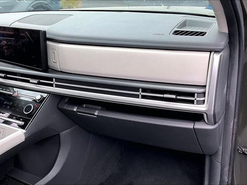 Used 2025 Hyundai Santa Fe SEL FWD image 24