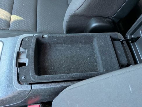 Used 2021 Jeep Grand Cherokee Laredo RWD image 30