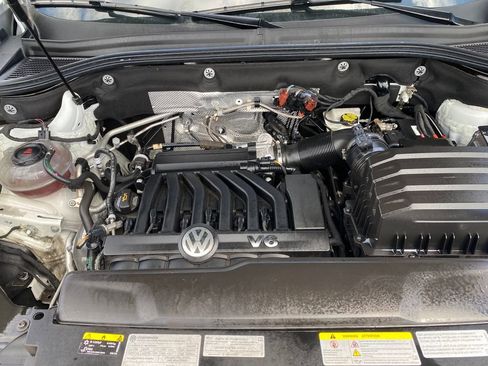 Used 2022 Volkswagen Atlas SEL Premium AWD/4WD image 28