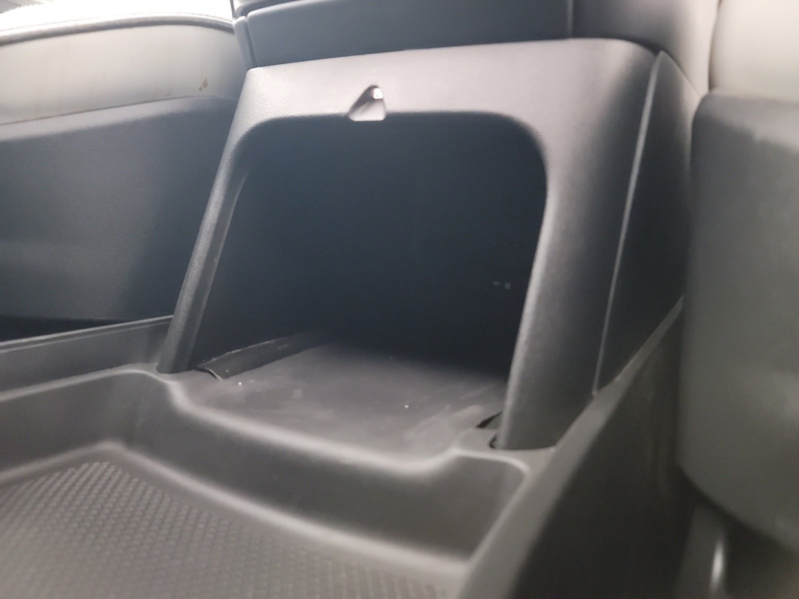 Used 2023 Rivian R1S Launch Edition Quad AWD/4WD image 33