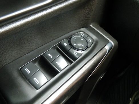 Used 2022 Chevrolet Silverado 1500 LTZ w/ LTZ Premium Package image 33