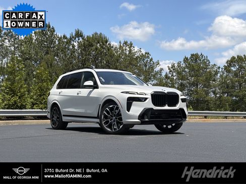 Used 2023 BMW X7 xDrive40i w/ M Sport Package AWD/4WD image 1