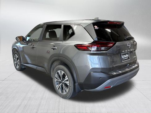 Used 2023 Nissan Rogue SV AWD/4WD image 5