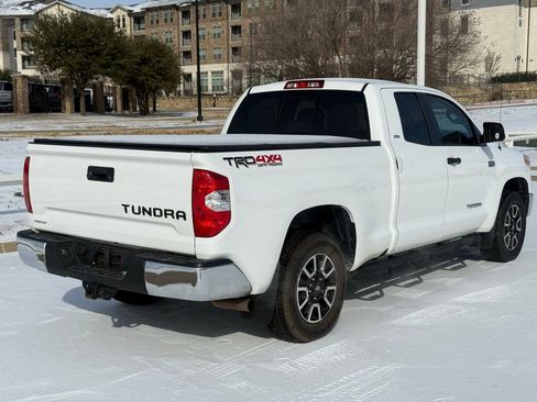 Used 2017 Toyota Tundra SR5 w/ TRD Off Road Package image 4