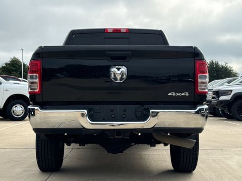 Used 2024 RAM 2500 Tradesman w/ Chrome Appearance Group AWD/4WD image 8
