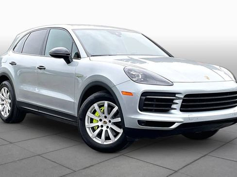 Used 2022 Porsche Cayenne E-Hybrid AWD/4WD image 3
