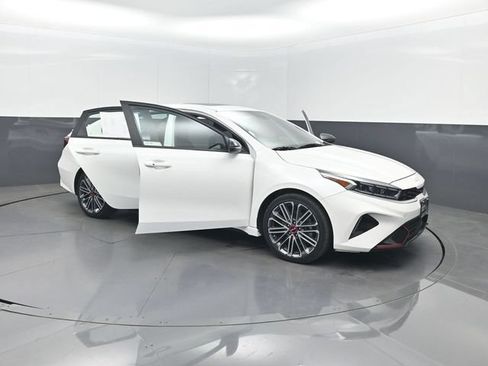 Used 2023 Kia Forte GT FWD image 39