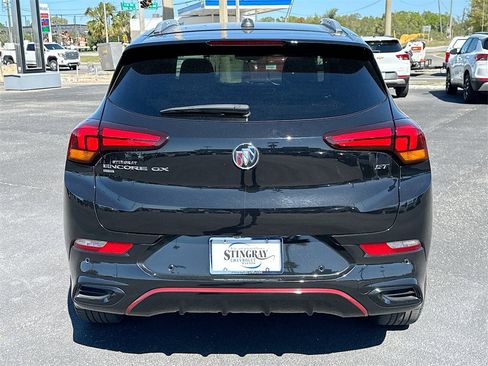 Certified 2022 Buick Encore GX Select w/ Advanced Technology Package image 6