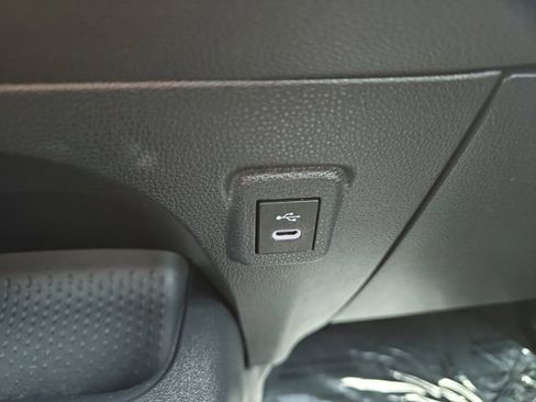 Used 2024 Toyota Corolla SE image 6