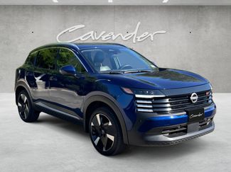 Used 2025 Nissan Kicks SR video 2