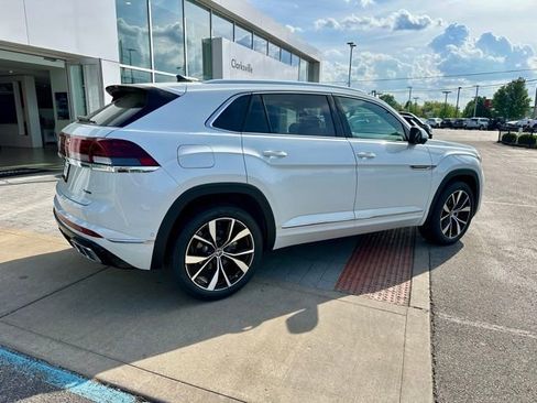 New 2026 Volkswagen Atlas Cross Sport SEL Premium R-Line AWD/4WD image 7