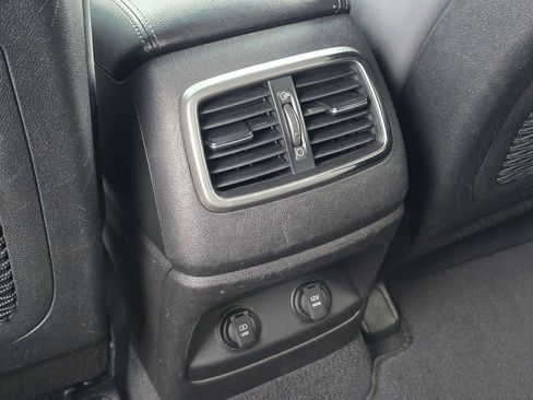 Used 2017 Kia Sorento LX image 21