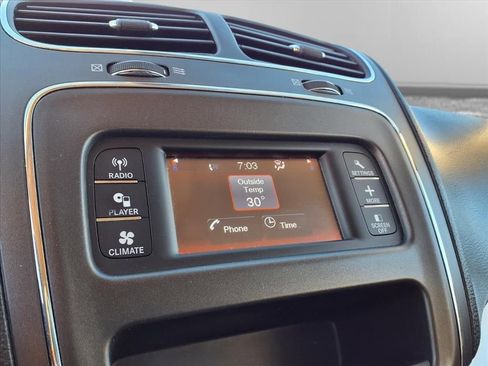 Used 2019 Dodge Journey SE w/ Premium Group image 8