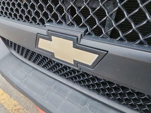 Used 2011 Chevrolet Express 3500 Extended image 25