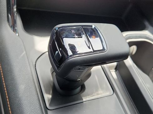 Used 2024 GMC Sierra 1500 AT4 w/ AT4 Premium Package AWD/4WD image 13