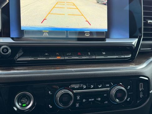 Used 2024 Chevrolet Silverado 1500 LT image 34