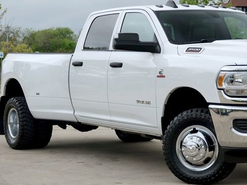 Used 2022 RAM 3500 Tradesman w/ Chrome Appearance Group image 3