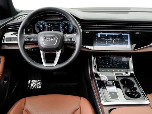Certified 2025 Audi Q8 Premium Plus w/ Premium Plus Package AWD/4WD image 16