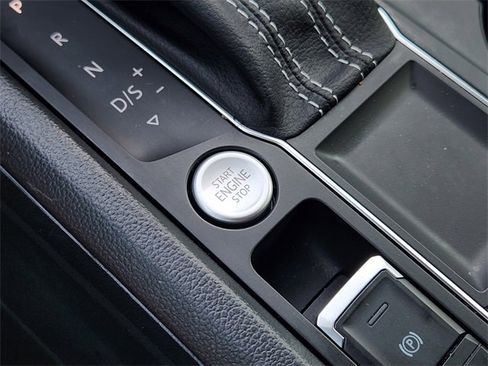 Used 2022 Volkswagen Atlas SE image 21