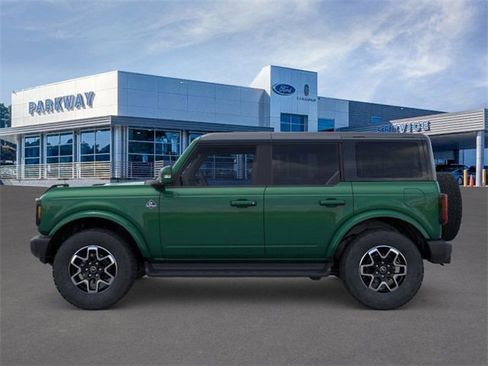 New 2025 Ford Bronco Outer Banks image 3