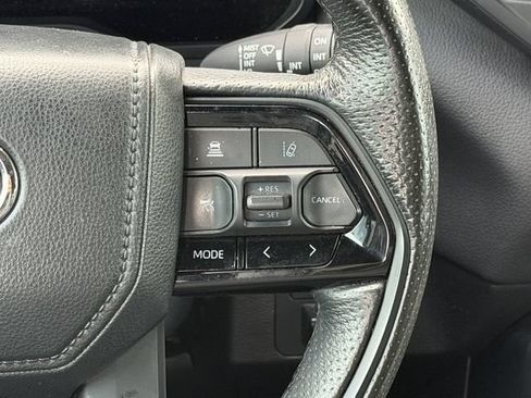 Used 2024 Toyota Sequoia TRD Pro AWD/4WD image 15