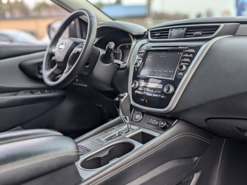 Used 2019 Nissan Murano SV w/ Premium Package image 43