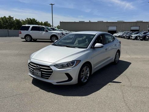 Used 2018 Hyundai Elantra SEL image 5
