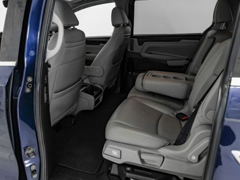 Used 2018 Honda Odyssey Touring image 34