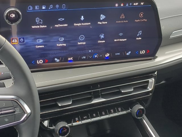 New 2027 Chevrolet Traverse LT FWD image 16