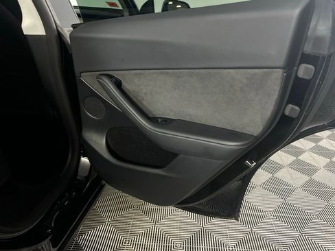 Used 2025 Tesla Model Y Long Range image 29