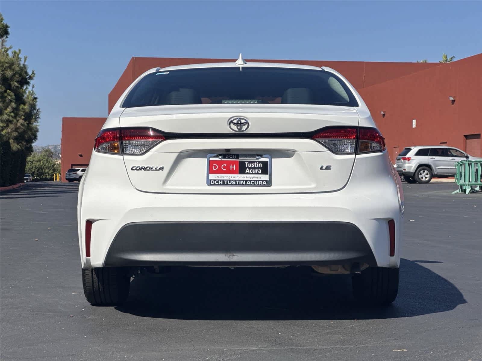 Used 2024 Toyota Corolla LE FWD image 6