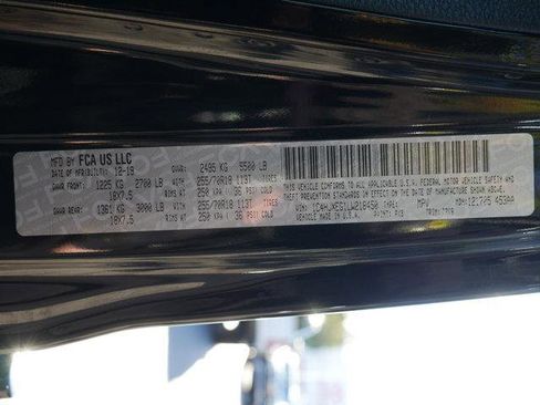 Used 2020 Jeep Wrangler Unlimited Sahara w/ Cold Weather Group image 30