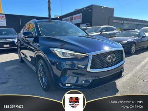 Used 2019 INFINITI QX50 Essential w/ Cargo Package FWD image 1