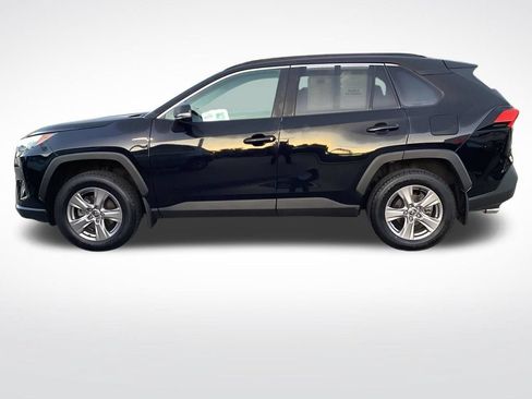 Used 2022 Toyota RAV4 XLE w/ Convenience Package AWD/4WD image 9