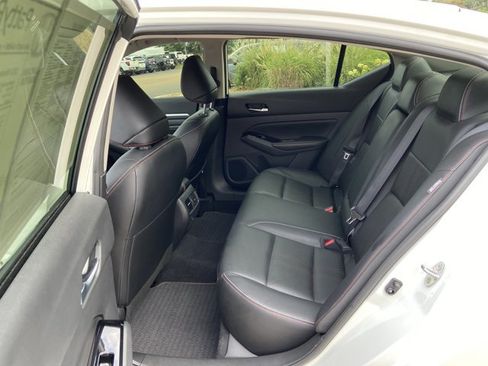 Used 2023 Nissan Altima 2.0 SR FWD image 50