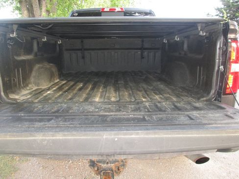 Used 2015 GMC Sierra 2500 SLE w/ SLE Preferred Package AWD/4WD image 8