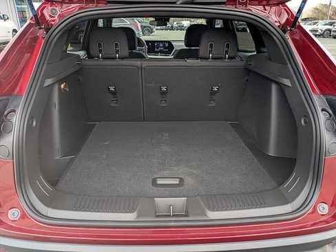 Certified 2025 Chevrolet Trax RS w/ Sunroof Package image 29