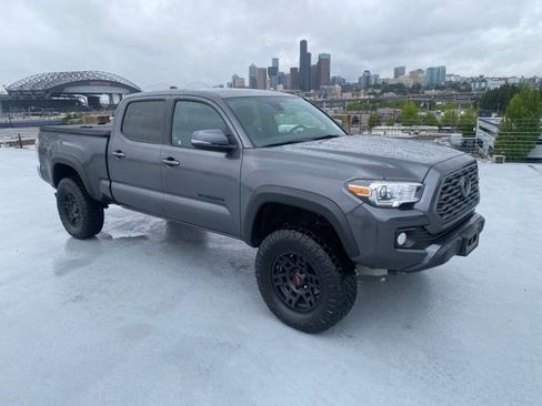 Used 2021 Toyota Tacoma TRD Off-Road AWD/4WD image 25