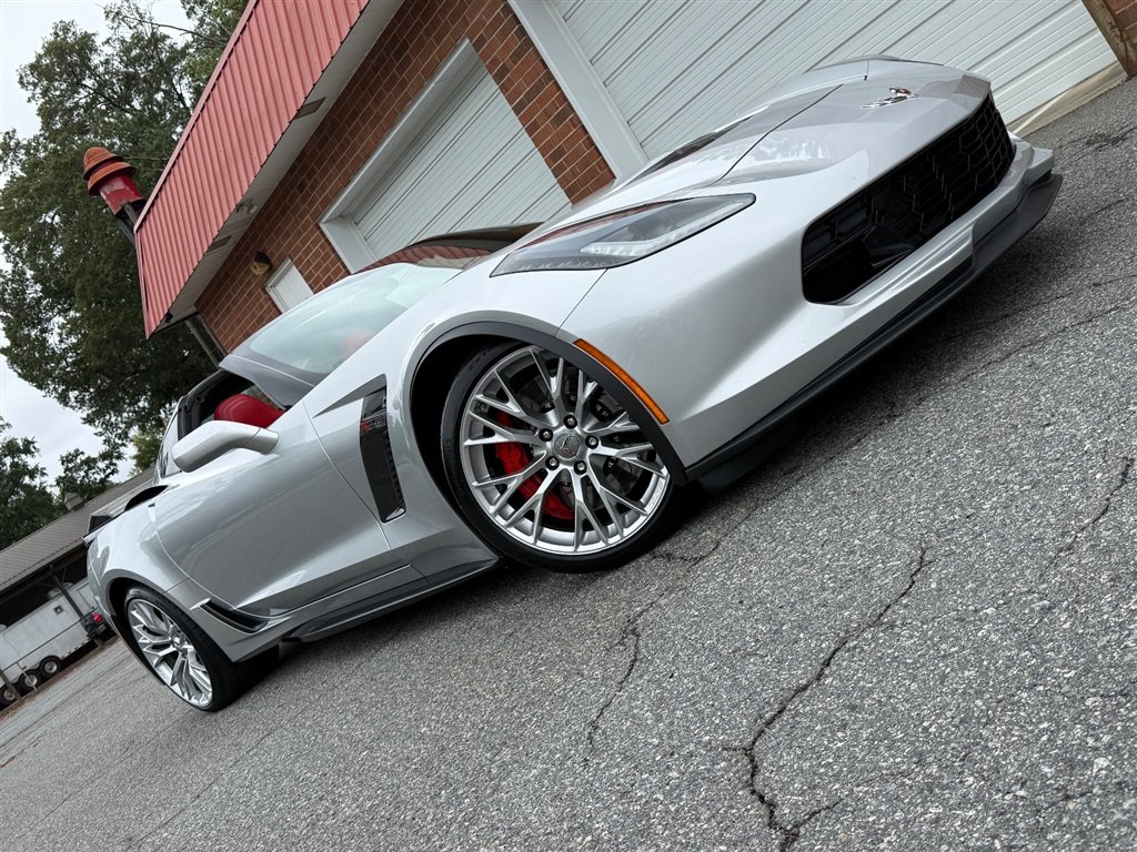 Used 2018 Chevrolet Corvette Z06 w/ Battery Protection Package RWD image 33
