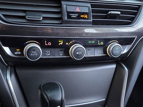 Used 2022 Honda Accord Sport image 18