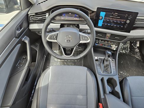 New 2025 Volkswagen Jetta SE image 14