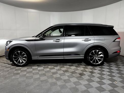 Used 2022 Lincoln Aviator Grand Touring w/ Elements Package Plus image 5