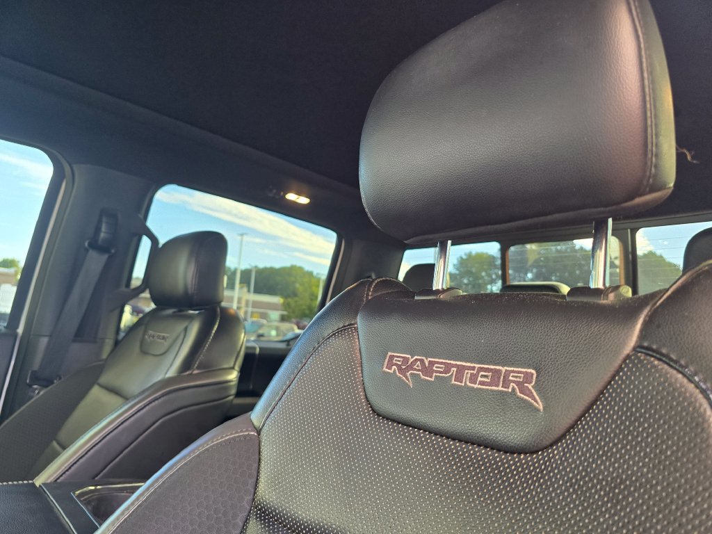 Used 2019 Ford F150 Raptor w/ Equipment Group 802A Luxury AWD/4WD image 5