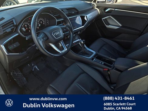 Used 2023 Audi Q3 2.0T Premium image 9