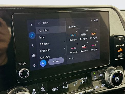 Certified 2024 Toyota Highlander LE image 15