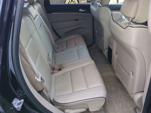 Used 2019 Jeep Grand Cherokee Overland image 21