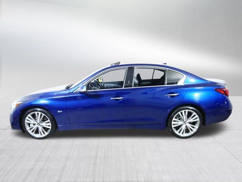 Used 2018 INFINITI Q50 Sport w/ Sensory Package (Sport) AWD/4WD image 4