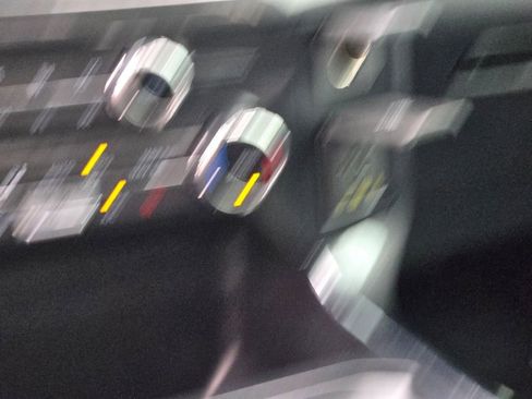 Certified 2022 Ford F150 XLT w/ Equipment Group 302A High image 30