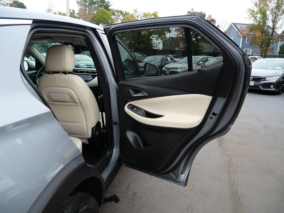 Used 2023 Buick Encore GX Preferred FWD image 30